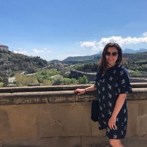 Meet your Posher, Emily